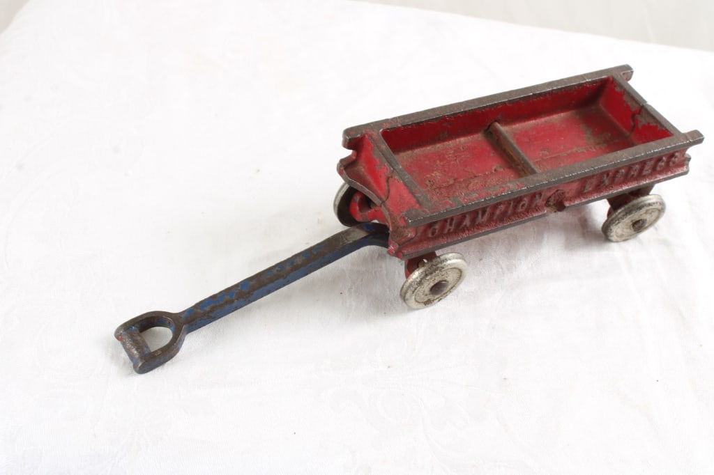 1930s Arcade Cast iron Champion Express Pull Wagon - 2