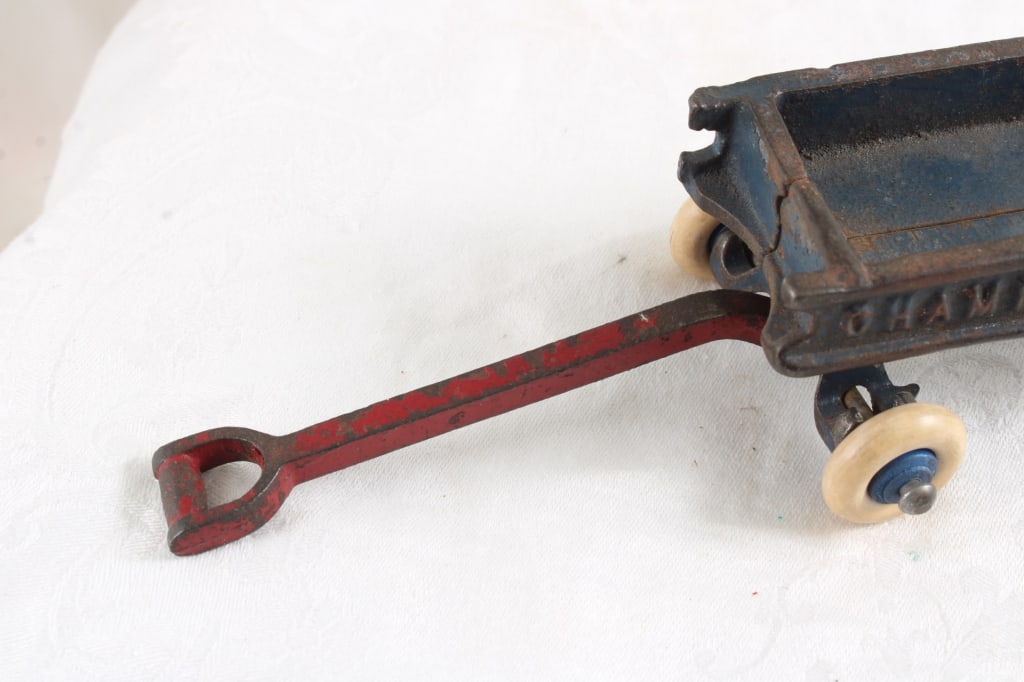 1930s Champion Express Cast Iron Pull Wagon - 3