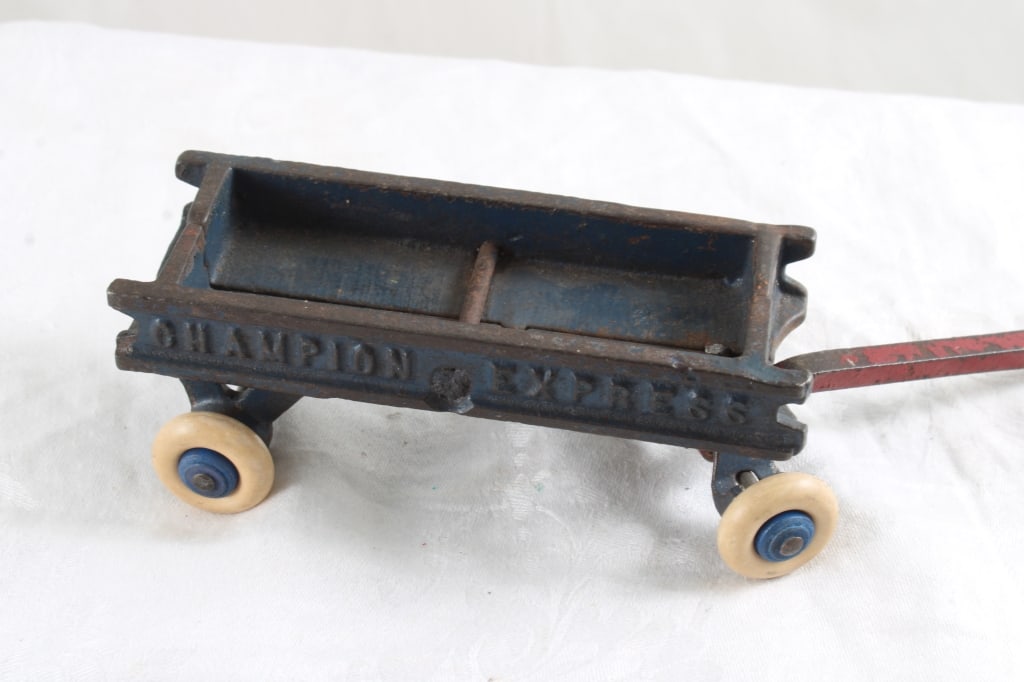 1930s Champion Express Cast Iron Pull Wagon - 4