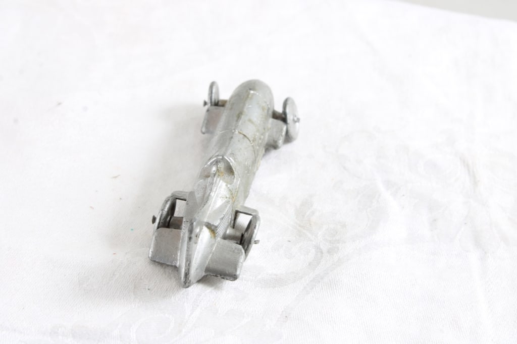 Tootsietoy Race Car #6 - 4