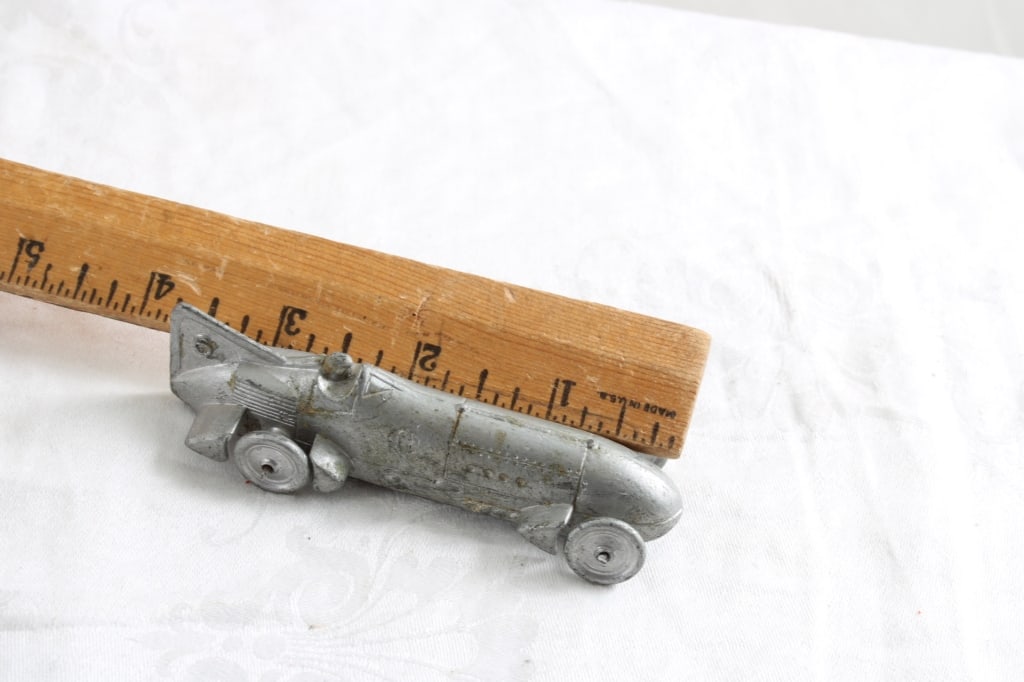 Tootsietoy Race Car #6 - 6