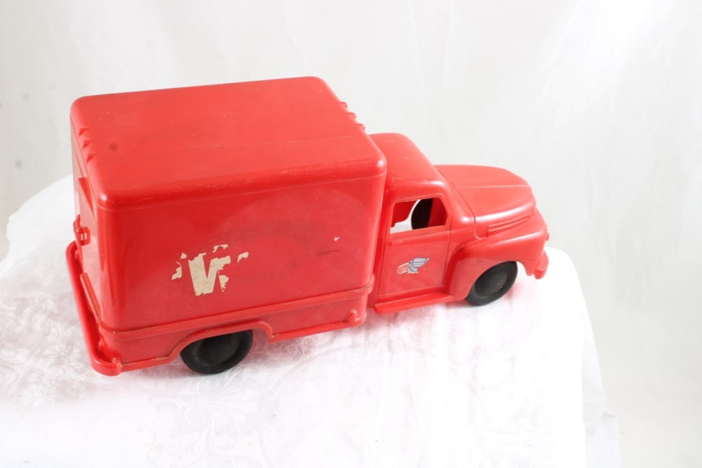 Auburn Rubber Motorcycle and Other Toy Cars - 19