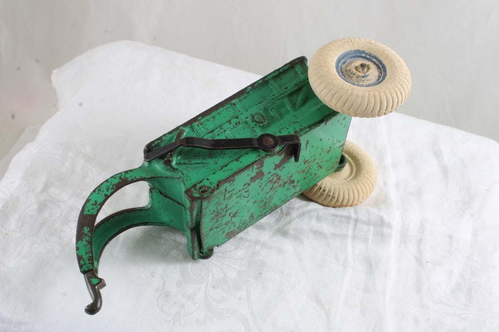 Arcade Cast Iron Dump Spreader Balloon Tires - 2