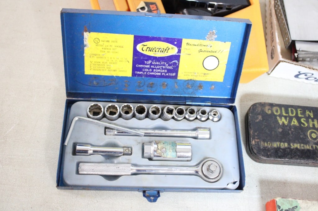 Lionel Erector Set, Soldering Gun, Tins & More - 4