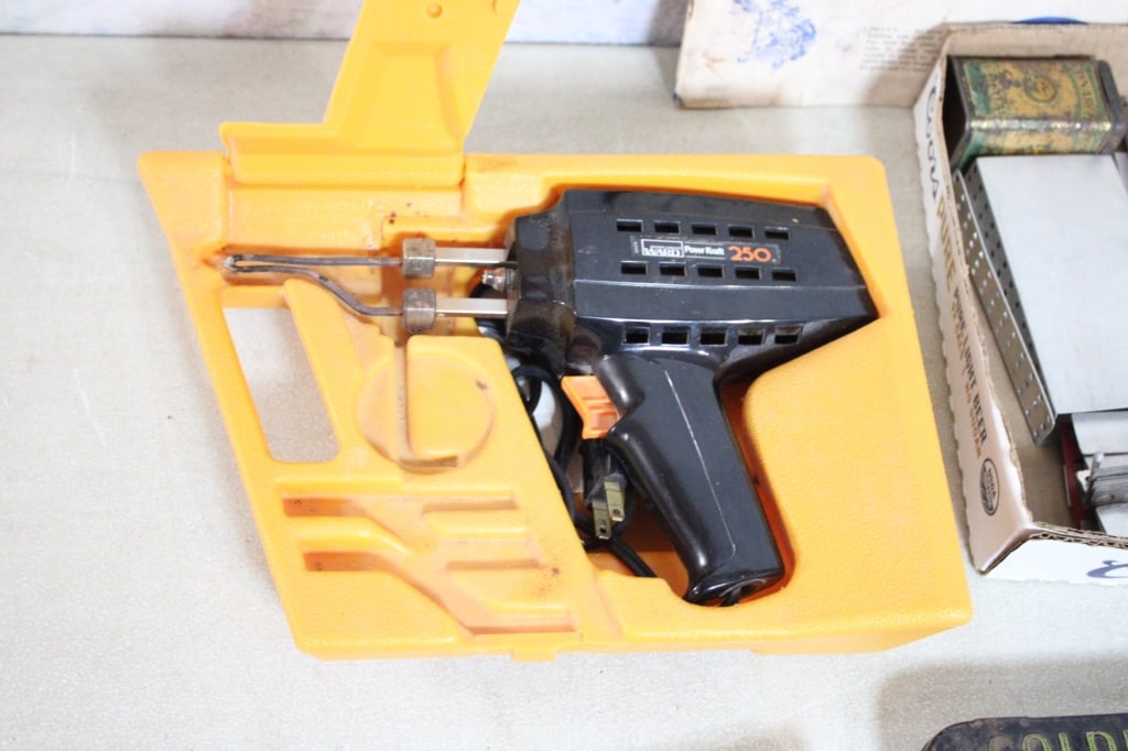 Lionel Erector Set, Soldering Gun, Tins & More - 7