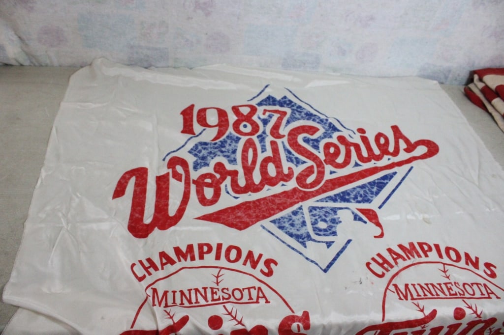 Union Grand Union Flag, MN Twins Silk Banner - 7
