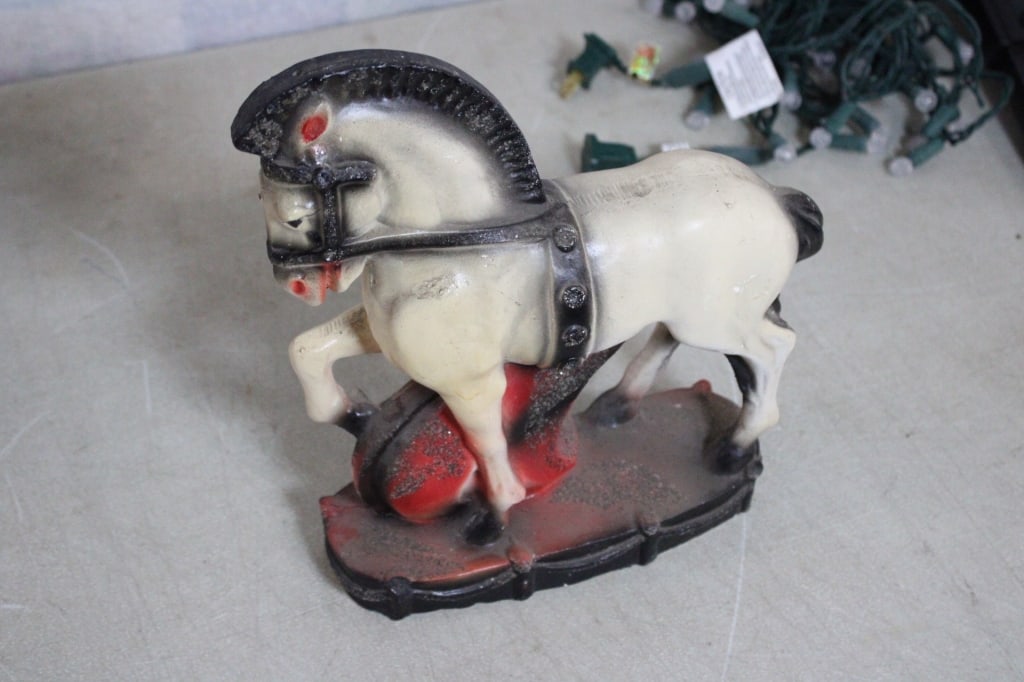 Sylvania Tube, Submachine Gun Toy, Horse, Poster - 6