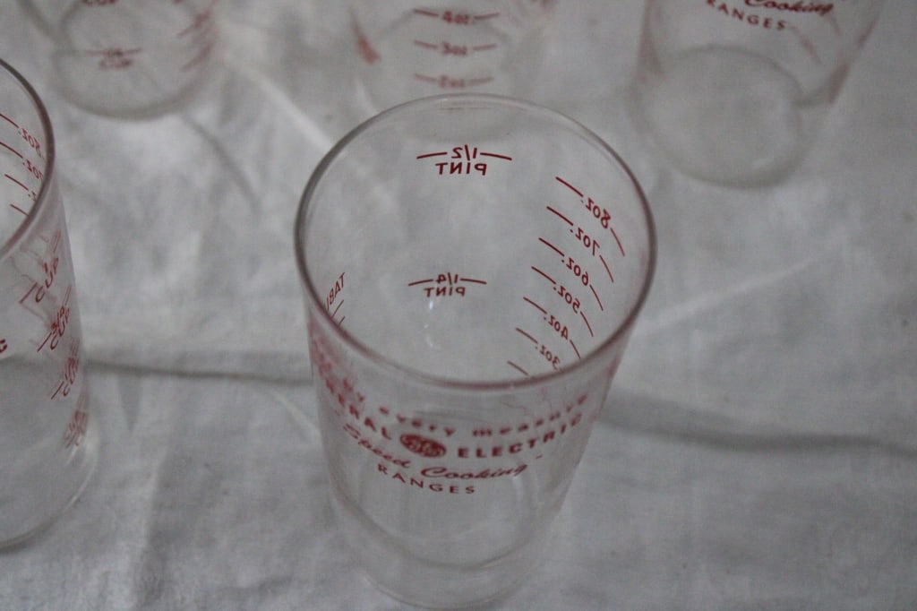 13 GE Cooking Range Advertising Measuring Glasses - 10