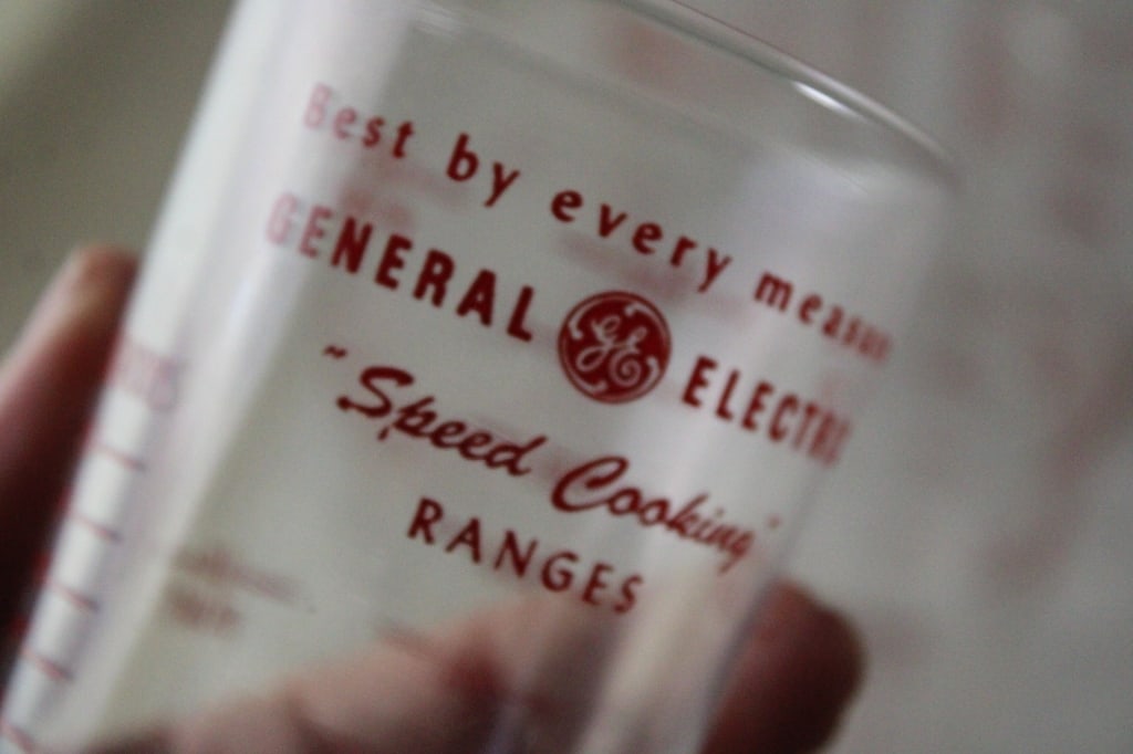 13 GE Cooking Range Advertising Measuring Glasses - 2