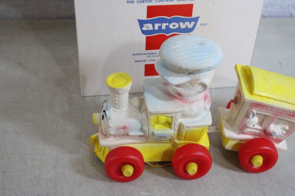 1962 Arrow Rubber Zoo Choo Train in Original Box - 3