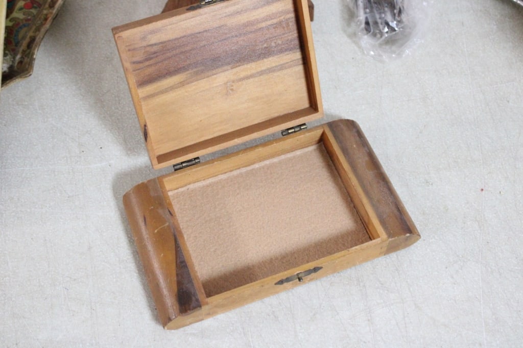 Enamelware, Pewter and Wood Lot - 9