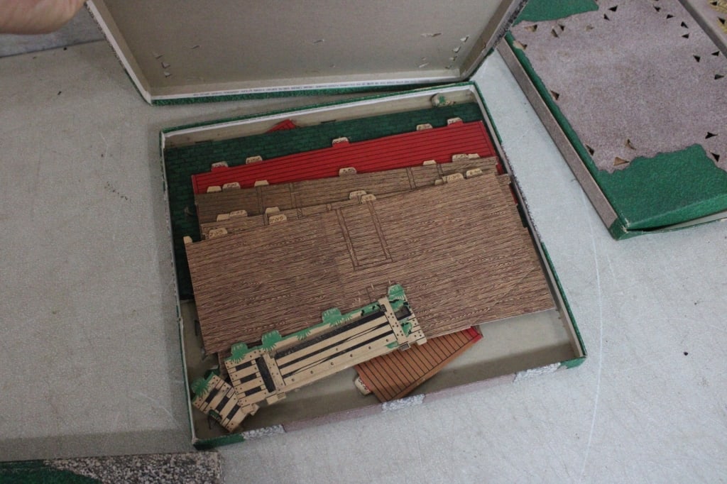 Warner Built Rite Building Toys Farms & House - 16