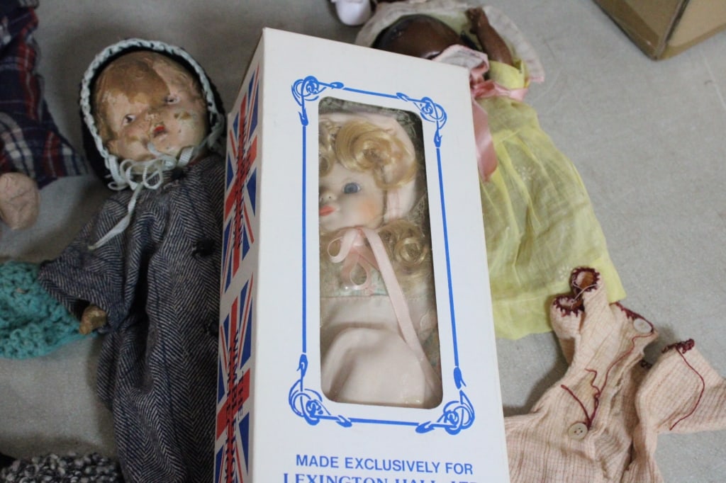 Antique & Modern Dolls & Doll Clothes - 9