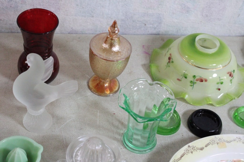 Uranium, Jadeite, Carnival Glass, Lamp Shades - 5