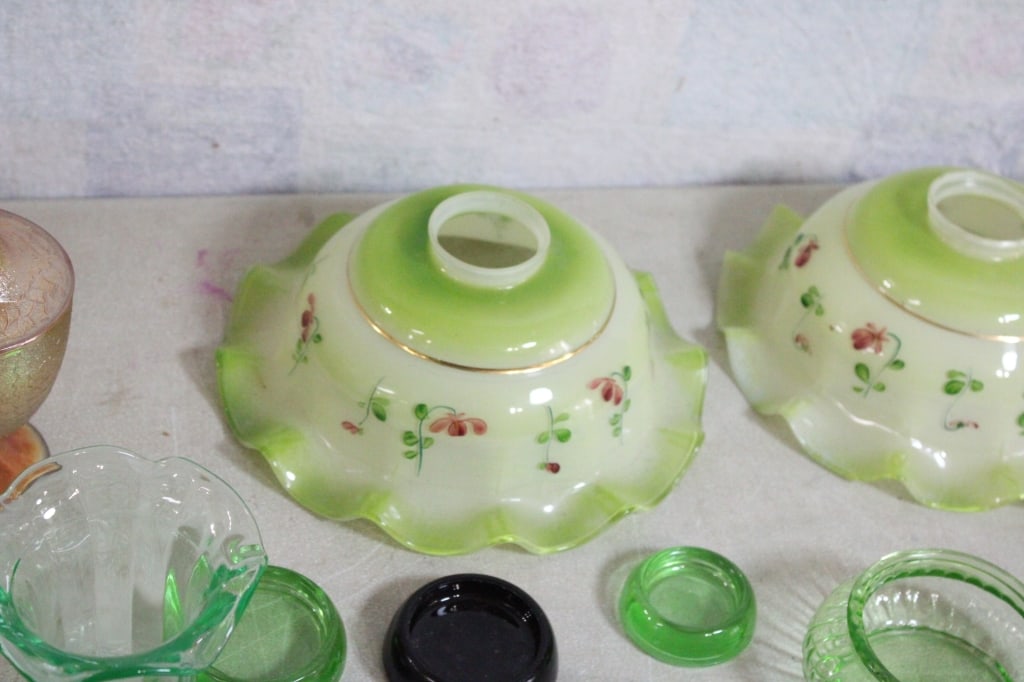 Uranium, Jadeite, Carnival Glass, Lamp Shades - 8
