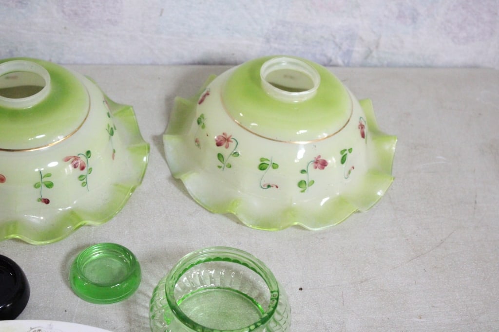 Uranium, Jadeite, Carnival Glass, Lamp Shades - 9