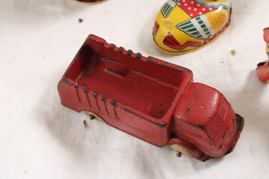 Wind Up & Other Vintage Toys, Burlington Railroad - 5
