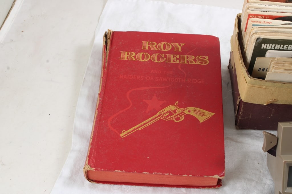 Sawyers View master & 35 Reels, Roy Rogers Book - 4