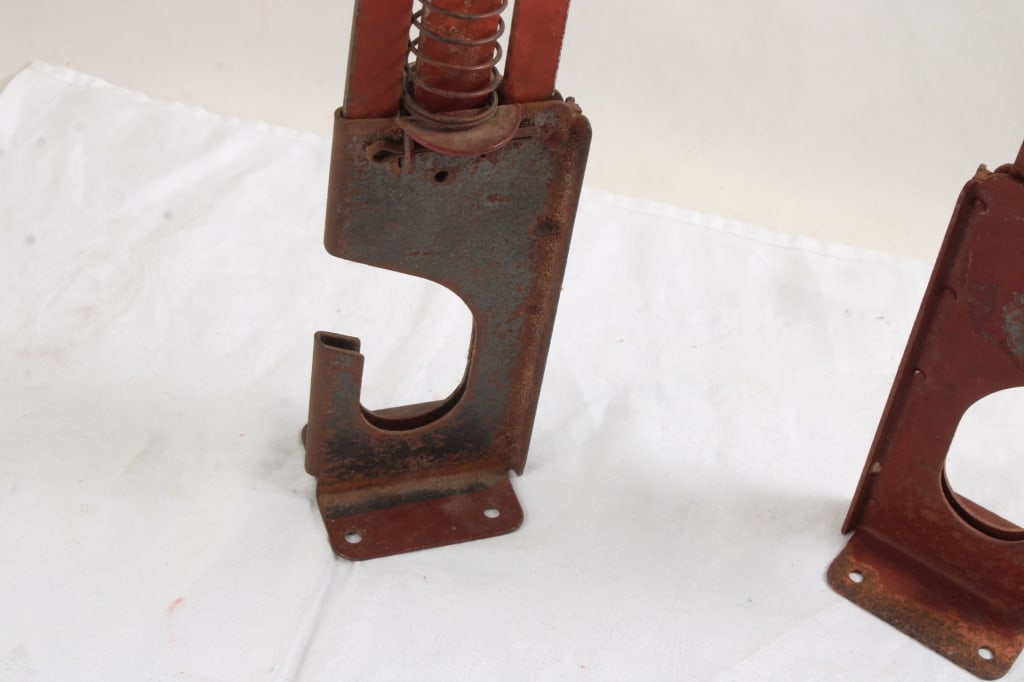 2 Cunningham Chicken Poultry Decapitators - 7
