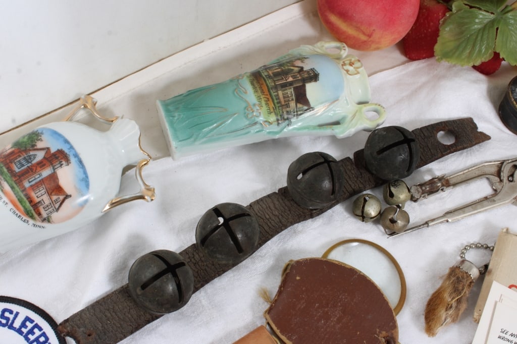Shoe Box Full of Ephemera and Small Collectibles - 9