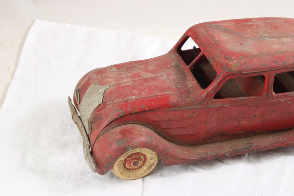 1934 Kingsbury Chrysler Airflow Pressed Steel Car - 2