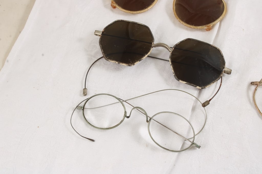 9 Pair Eyeglasses and Sunglasses - 4