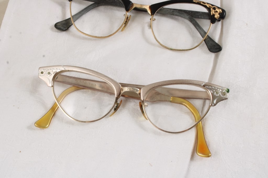 11 Pair Eyeglasses and Sunglasses - 2