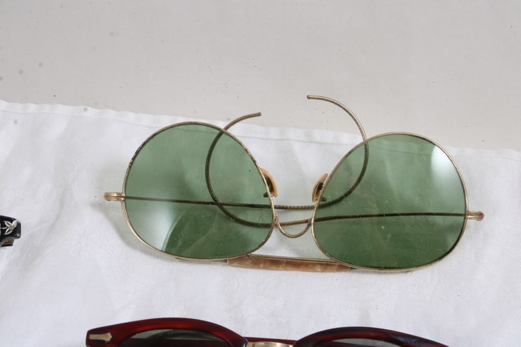 11 Pair Eyeglasses and Sunglasses - 5
