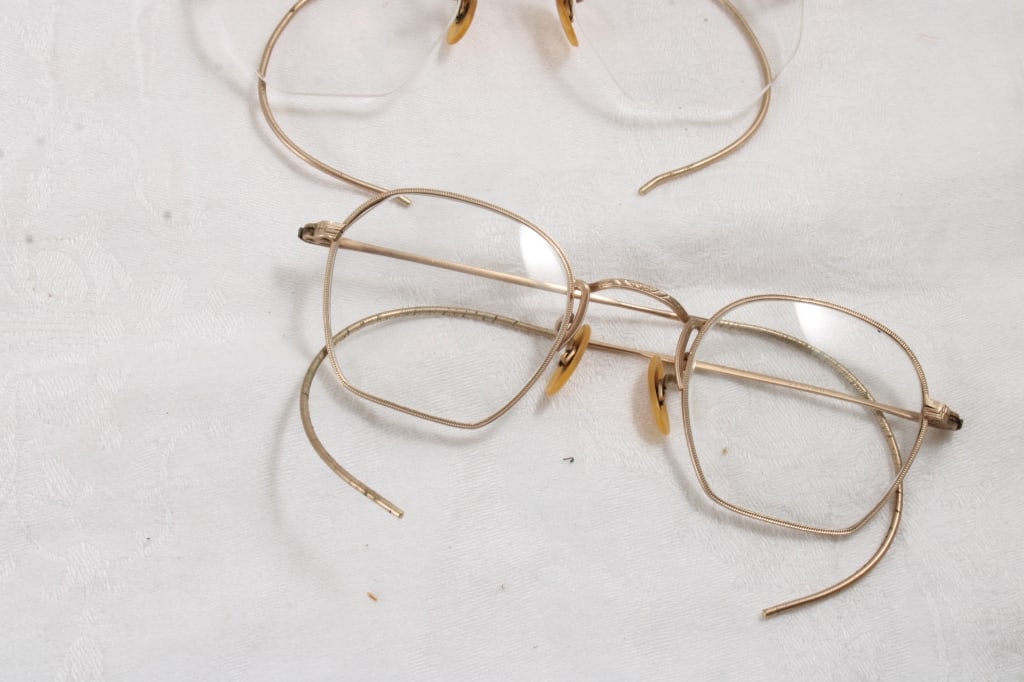 11 Pair Eyeglasses and Sunglasses - 9