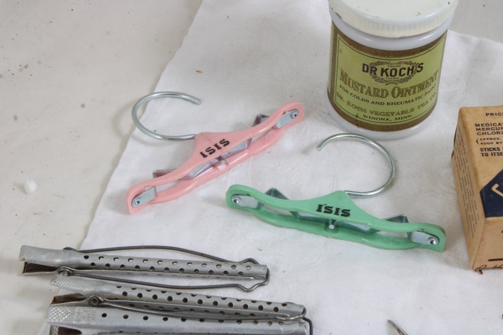 Vintage Shaving Razors, Brushes and More - 3