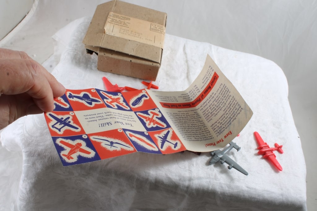 9 WW 2 Kix Cereal Promo Airplanes with Brochure - 5
