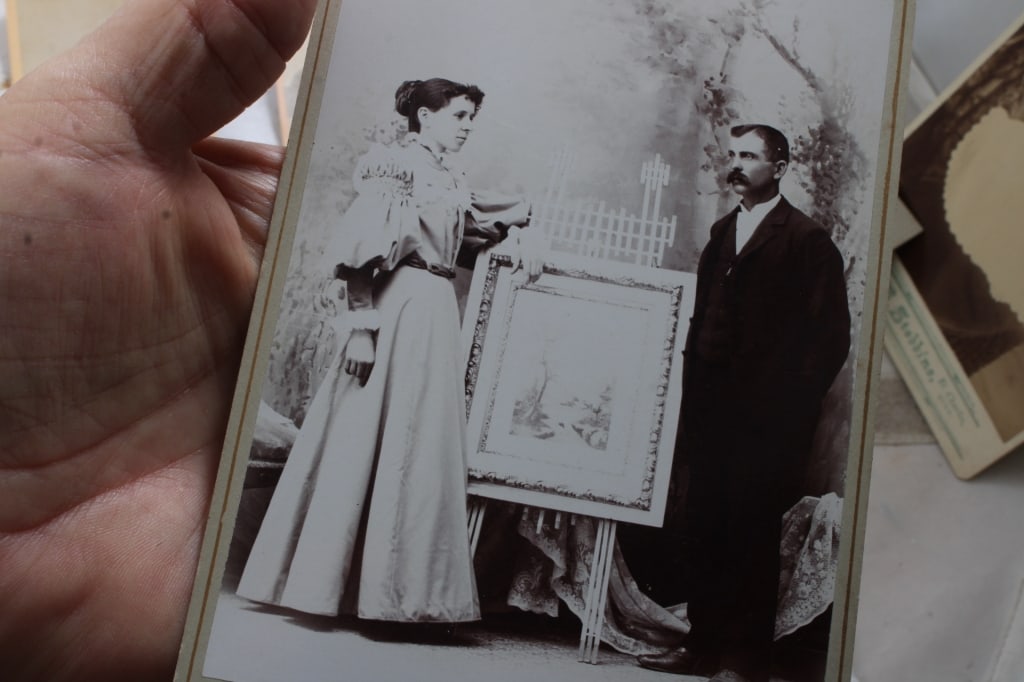 100+ B&W Photos, Postcards, CDVs, Cabinet Cards - 11