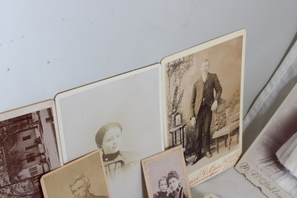 100+ B&W Photos, Postcards, CDVs, Cabinet Cards - 4