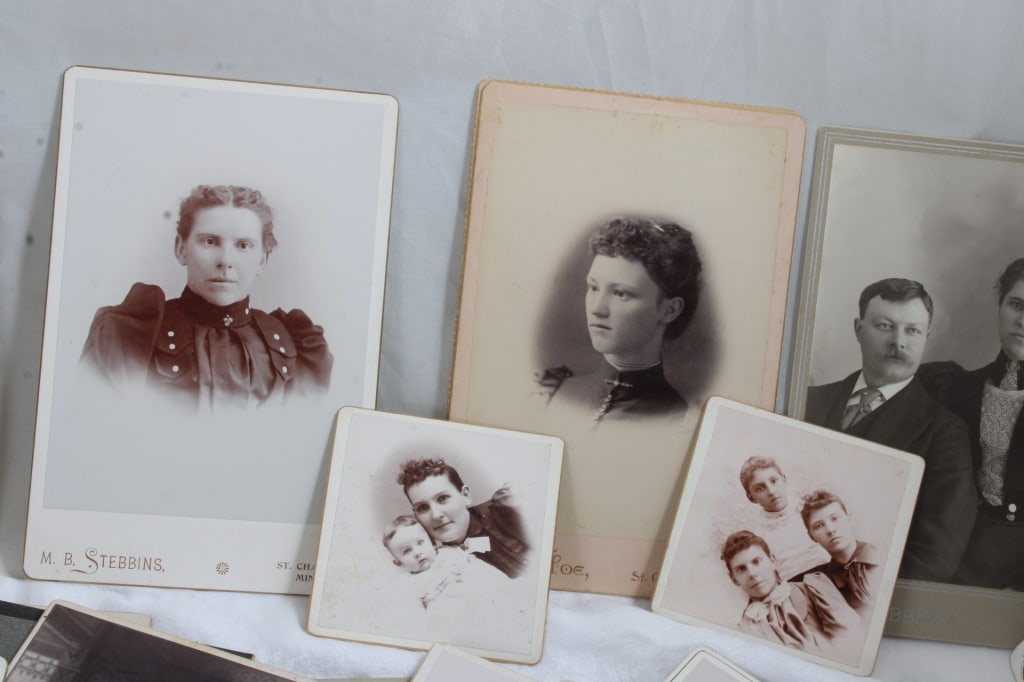 100+ B&W Photos, Postcards, CDVs, Cabinet Cards - 7