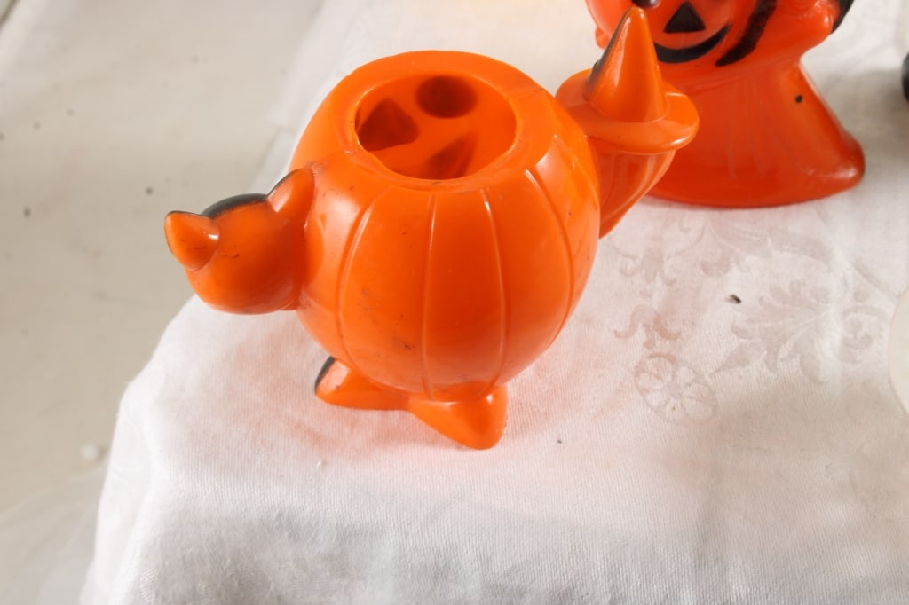 9 Rosbro Plastic Halloween & Easter Candy Holders - 3
