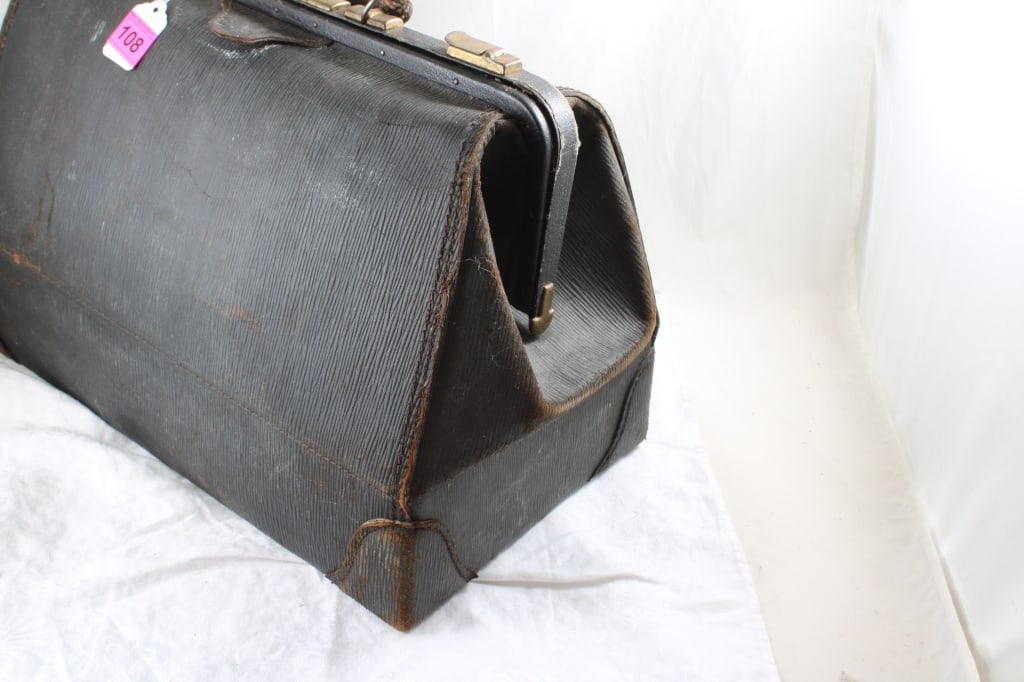 Antique Doctor's Leather Medical Bag - 4