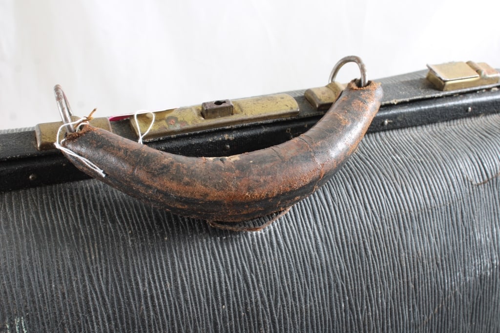 Antique Doctor's Leather Medical Bag - 6