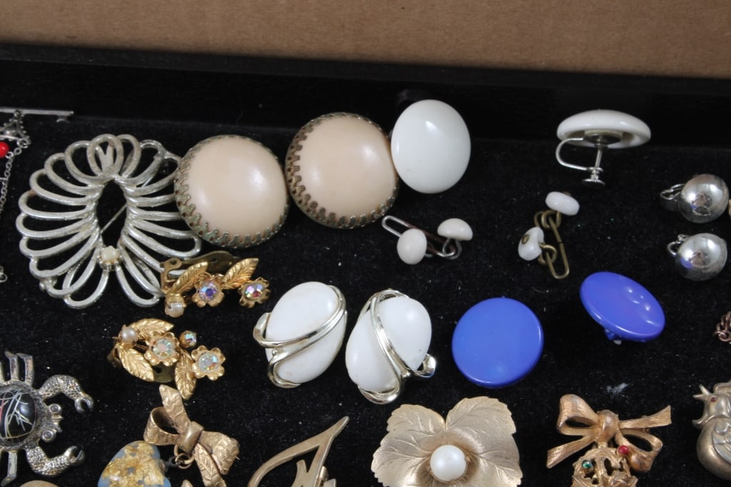 Costume Jewelry - 4