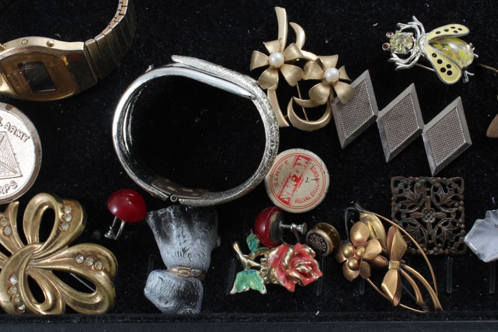Costume Jewelry - 5
