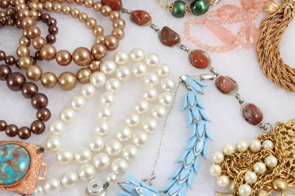 Costume Jewelry - 17