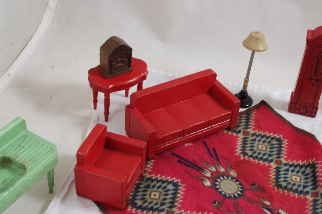 Wood Dollhouse Furniture, Tobacco Cloth Rugs - 4