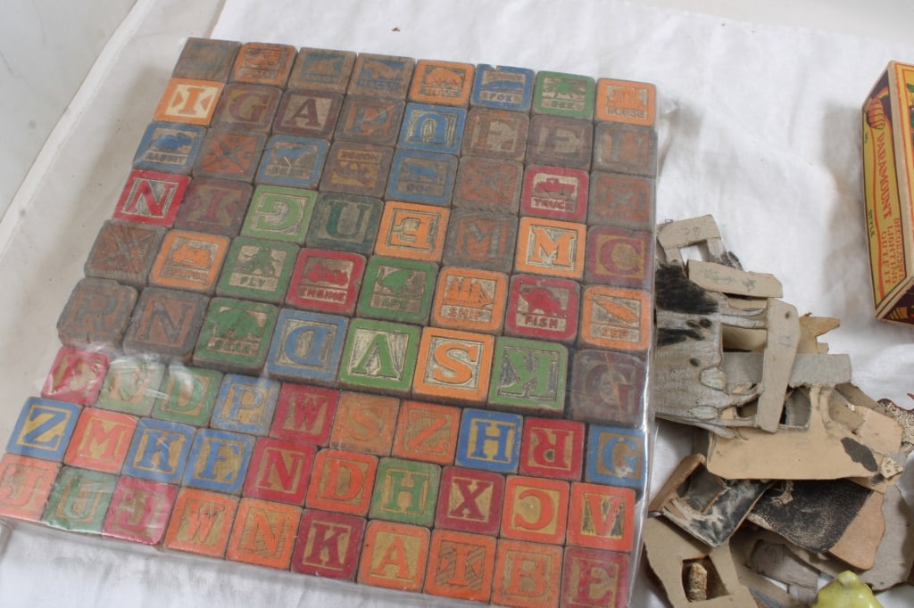 Wood Blocks, Farm Animals, Paramount Lights - 14