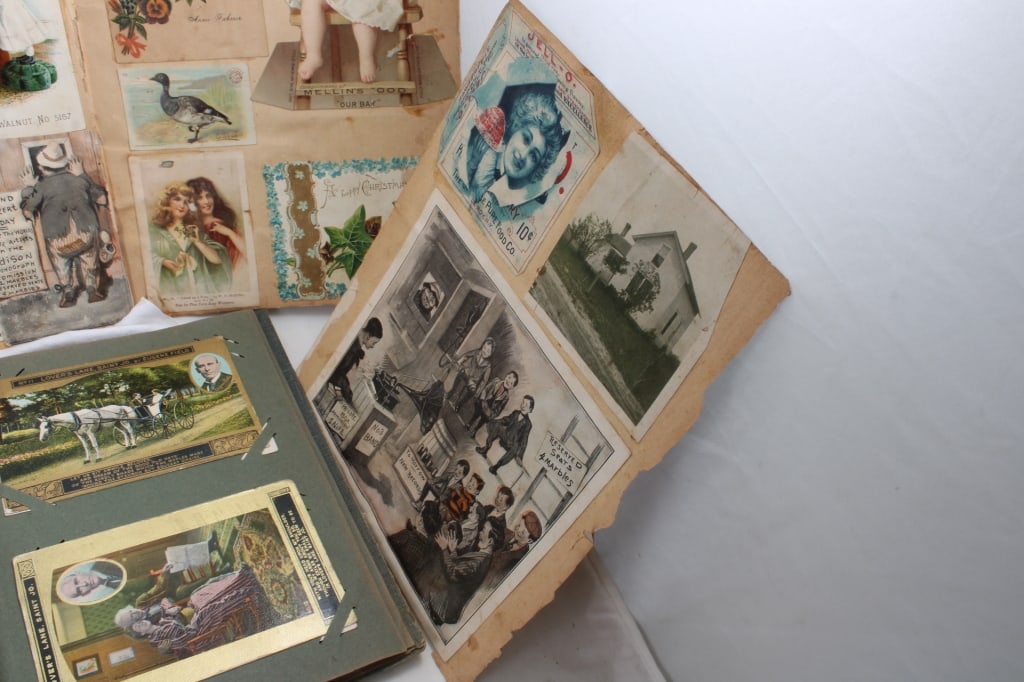 Victorian Postcards & Trade Cards Albums and - 7