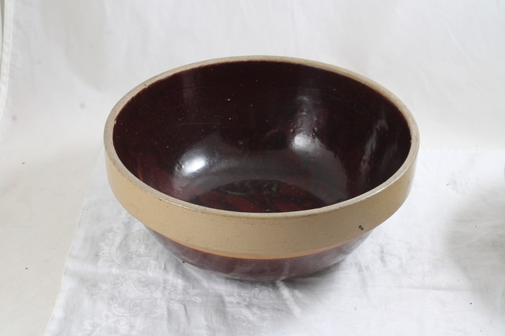 2 Stoneware Mixing Bowls - 8