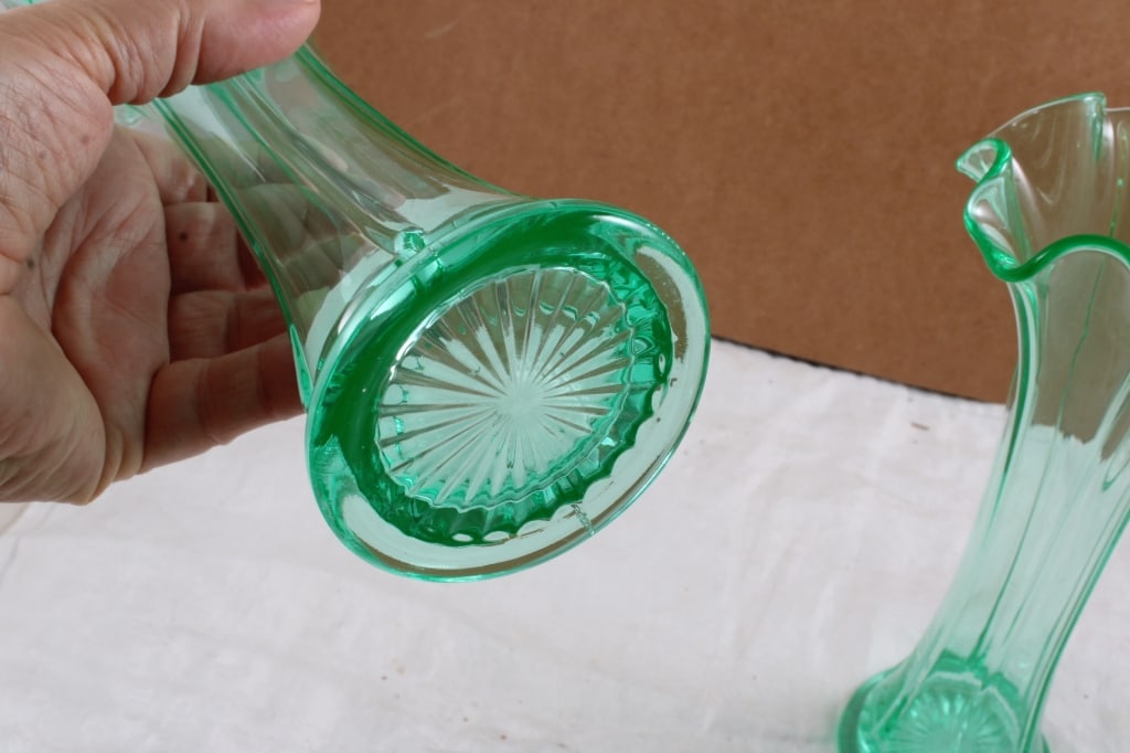 2 Uranium Glass Stretch Vases, Rooster Coin Bank - 11