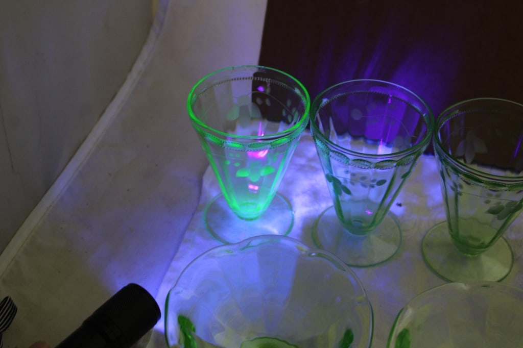 10 Uranium Glass Sherbets - 15