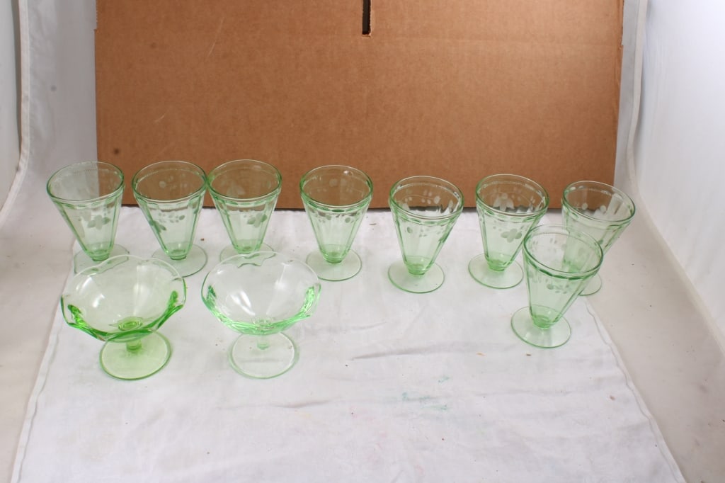 10 Uranium Glass Sherbets: 10 Uranium Glass Sherbets - All Glow. Lot Size 14" x 8" x 4.5". 4 Lbs. All information and photos, which are part of the description, are intended to be as accurate as possible, but errors are possibl