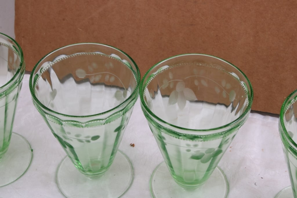 10 Uranium Glass Sherbets - 5