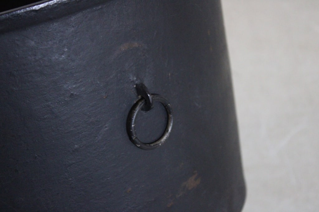 Antique Cast Iron 3 Leg Cowboy Kettle - 5