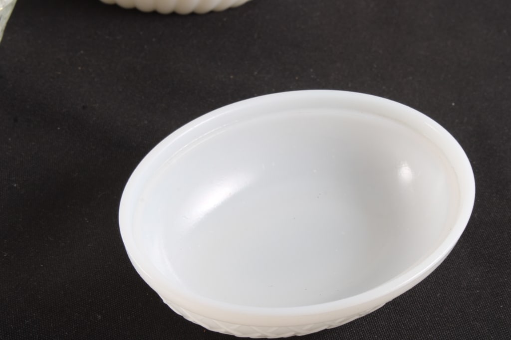 2 Milk Glass Hen on Nest & 1 Glass Duck on Nest - 5